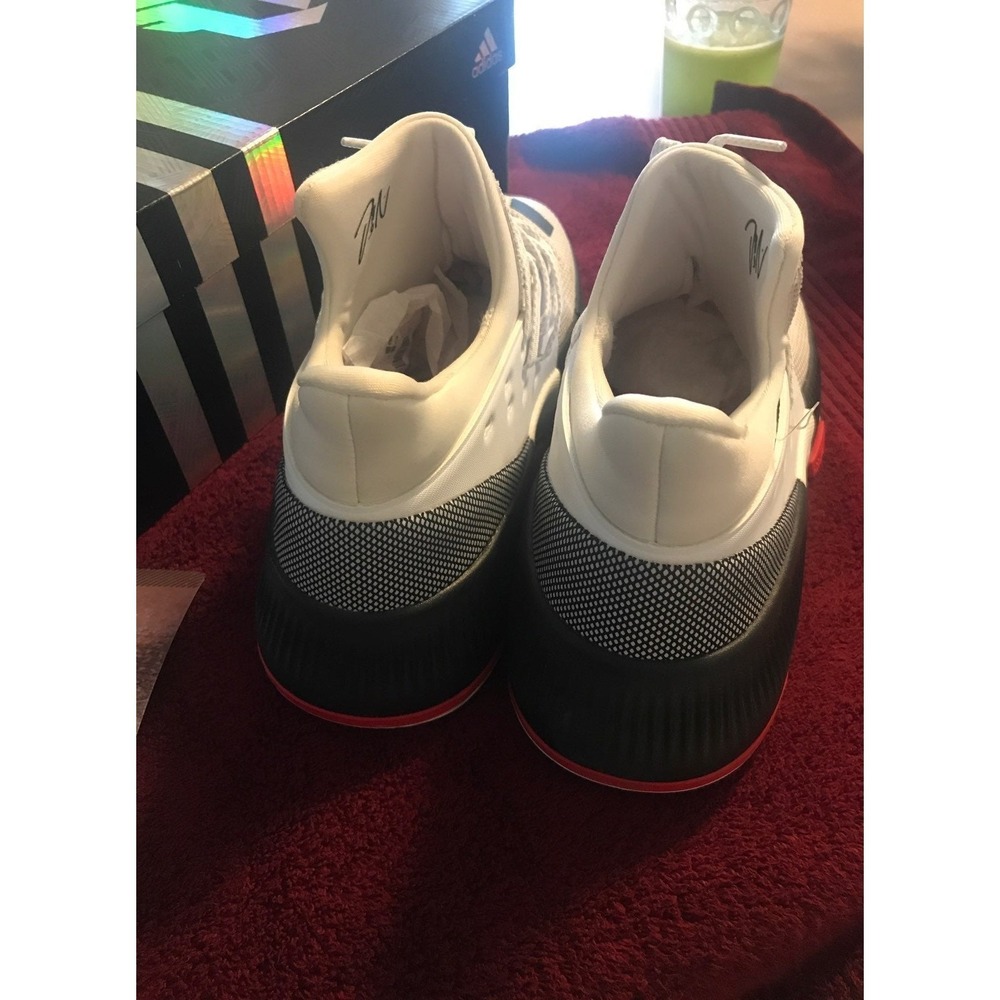 Adidas D Lillard 3 Brand New - Picture 8 of 9